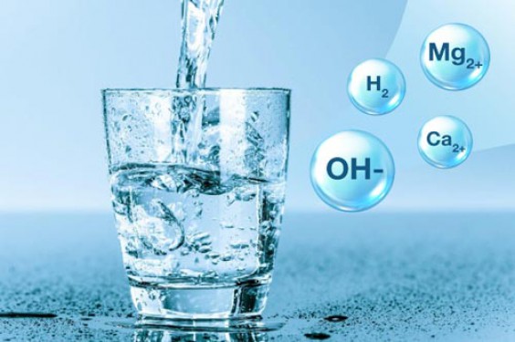Uống nước kiềm có giúp phòng chống ung thư?